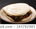 Taiwanese braised pork burger, gua bao (Chinese steamed bun) 143782983