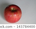 Delicious apple 143784400