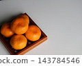 Delicious oranges 143784546