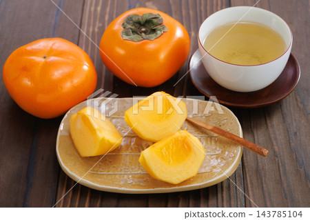 美味的柿子 143785104