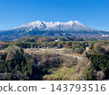 A spectacular early winter view from Yanagimata Viewpoint: Snow-capped Mount Ontake and the foothills of Kiso. 143793516