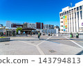 [Kanagawa Prefecture] The east exit of Totsuka Station under a refreshing blue sky. 143794813