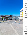 [Kanagawa Prefecture] The east exit of Totsuka Station under a refreshing blue sky. 143794814