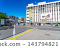 [Kanagawa Prefecture] The east exit of Totsuka Station under a refreshing blue sky. 143794821