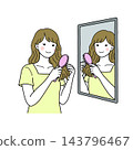 女人整理頭髮 143796467