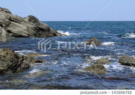 莊內海岸的岩石景觀 莊內海岸的岩石景觀 143806788