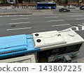 Route bus roof 143807225