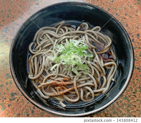 車站附近、車站蕎麥麵、車站站立蕎麥麵、根室本線、富良野線、富良野站 143808412
