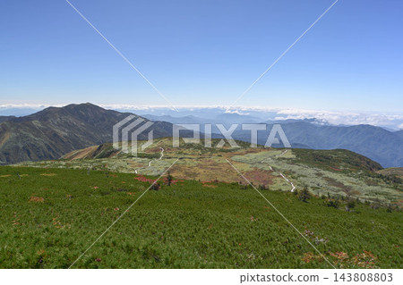 白山的秋天景色 143808803