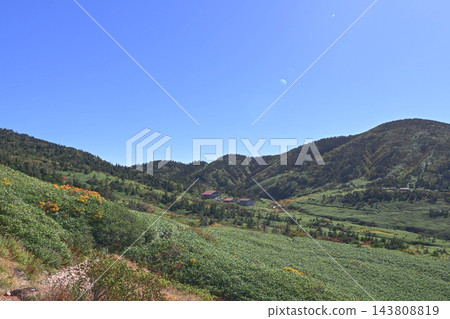 白山的秋天景色 白山的秋天景色 143808819