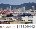 The luxury cruise ship "Luminara," operated by The Ritz-Carlton Yacht Collection, is currently docked at Kobe Port. 143809442
