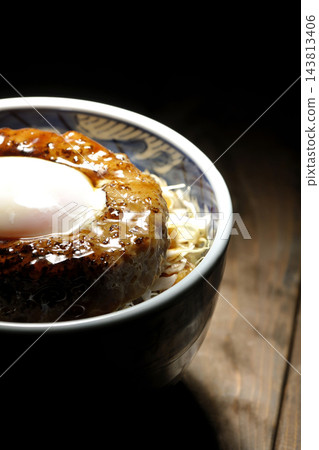 月見照燒漢堡蓋飯 月見照燒漢堡蓋飯 143813406