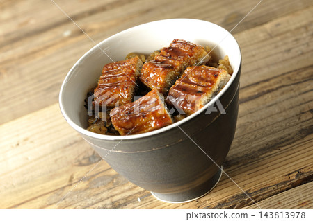 鰻魚飯單份 143813978