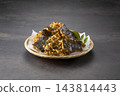 濕潤的海苔天婦羅小吃 143814443