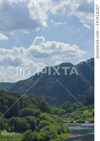 This is the scenery of Cheongnyeongpo in Yeongwol, Gangwon-do. This is the scenery of Cheongnyeongpo in Yeongwol, Gangwon-do. 143818267