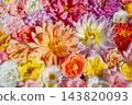 Arrangement of dahlia and roses 143820093