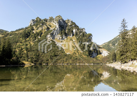 Ruchenkopfe mountains at lake Soinsee, Bavaria, Germany Ruchenkopfe mountains at lake Soinsee, Bavaria, Germany 143827117