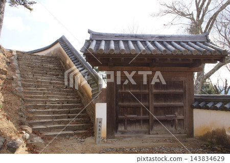 備中松山城(本丸東門) 備中松山城(本丸東門) 143834629