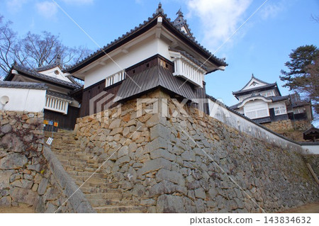 備中松山城（天守閣、城門、二重塔樓） 143834632