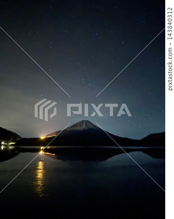 富士山,日本的驕傲。 富士山,日本的驕傲。 143840312