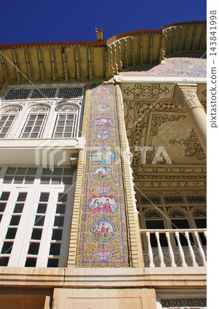 Iran, Shiraz, Eram Garden, Eram Palace, walls decorated with tiles Iran, Shiraz, Eram Garden, Eram Palace, walls decorated with tiles 143841998