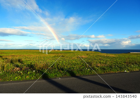 根室半島的公路風景 根室半島的公路風景 143843540