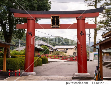 商業繁榮:日本三大稻荷神社之一的佑德稻荷神社,第二鳥居 商業繁榮:日本三大稻荷神社之一的佑德稻荷神社,第二鳥居 143845500