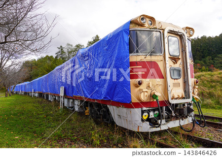 克勞福德公園的 Kiha 82 系列柴油列車冬季被圍起來 克勞福德公園的 Kiha 82 系列柴油列車冬季被圍起來 143846426