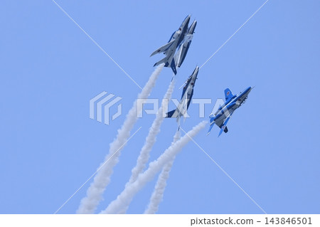 2026年千歲航空節:藍色衝擊波號的壯麗飛行景象 2026年千歲航空節:藍色衝擊波號的壯麗飛行景象 143846501