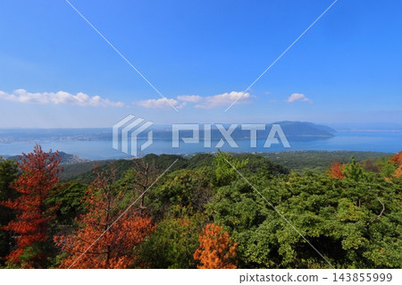 從櫻島（鹿兒島市，鹿兒島縣）的雲之平展望台眺望龍頭水、寺山和大崎花 143855999