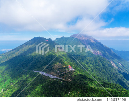雲仙普賢山和平成新山（長崎縣雲仙市） 143857496