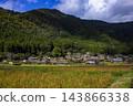 宮山町的古老茅草屋頂農舍 143866338
