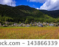 宮山町的古老茅草屋頂農舍 143866339