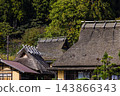 宮山町的古老茅草屋頂農舍 143866343
