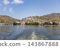 Douro river wake and terraced vineyards above pinh o, portugal 143867888