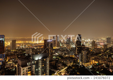[泰國，曼谷] 從屋頂酒吧（Octave）看到的夜景 143876072