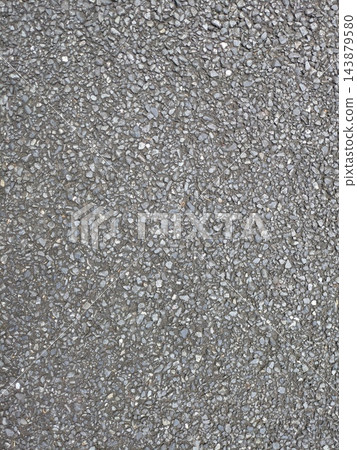 灰色瀝青路面，可見細碎石。 143879580