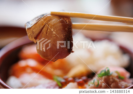 三陸和禦船渡的海鮮蓋飯 | 品嚐岩手縣海鮮美食 三陸和禦船渡的海鮮蓋飯 | 品嚐岩手縣海鮮美食 143880314