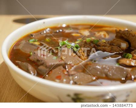 肥腸鴨血 肥腸鴨血 143884773