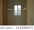 住宅窗戶 143886655