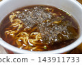 Delicious instant ramen that I ate in a typical Japanese home. 143911733