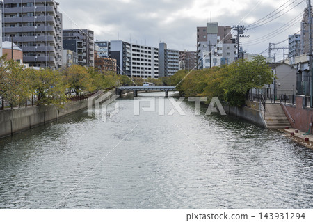 流經橫濱的大岡川景色 流經橫濱的大岡川景色 143931294