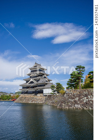 松本城(國寶)《長野縣松本市》 松本城(國寶)《長野縣松本市》 143937481