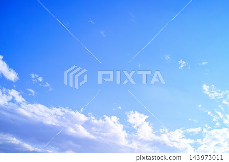 藍色的天空和雲圖像 143973011