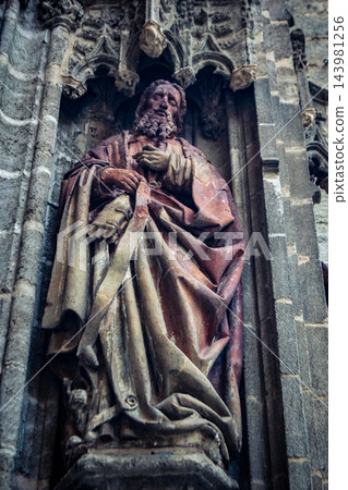 Seville Cathedral: A Vital Economic Driver of Tourism 143981256