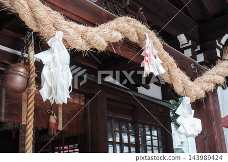 漫步於神戶元町地區的後街小巷,感受那裡仍保留的復古街景。 漫步於神戶元町地區的後街小巷,感受那裡仍保留的復古街景。 143989424