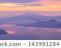 Early morning view of Tsubetsu Pass and sea of ​​clouds (Hokkaido) 143991284