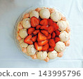 fresh strawberry cake 143995796