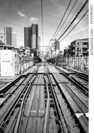 東京,南池袋:都電荒川線地下施工中及一棟高層公寓。 2026.07 a-6 單色 東京,南池袋:都電荒川線地下施工中及一棟高層公寓。 2026.07 a-6 單色 143996961