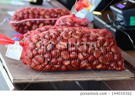 sale of exposed chestnuts sale of exposed chestnuts 144010162